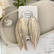 Narrow Fringe Feather: Platinum, Marble Metallic & Cream